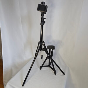 Two Tripod